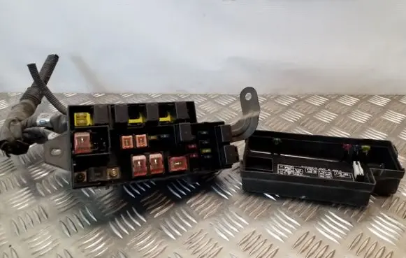 Subaru Legacy Fuse module 82231AE0006