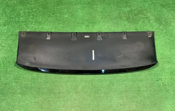 Maserati Grecale Front bumper splitter molding 670167500
