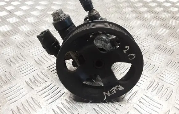 Toyota Avensis T250 Power steering pump