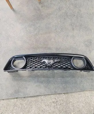 Ford Mustang V Front bumper upper radiator grill DR338200BCW DR338150BCW FNG3467