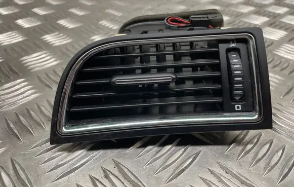 Skoda Superb B6 (3T) Dashboard side air vent grill/cover trim 3T0819701