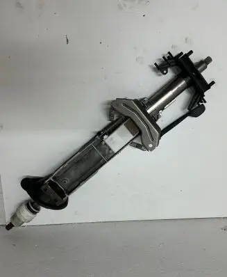 Steering wheel axle set