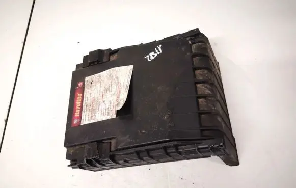 Volkswagen Golf V Fuse box cover 1k0937132f