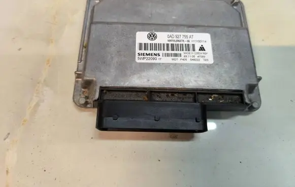 Volkswagen Touareg I Gearbox control unit/module 0AD927755AT H17S0114 5WP22090