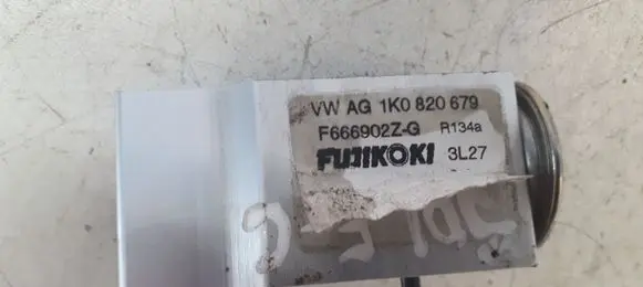 Volkswagen Golf VI Air conditioning (A/C) expansion valve 1K0820679