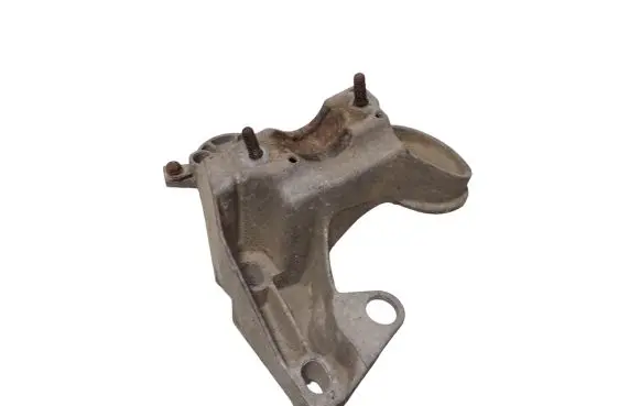 Audi A6 S6 C5 4B Engine mounting bracket 4B0199352A