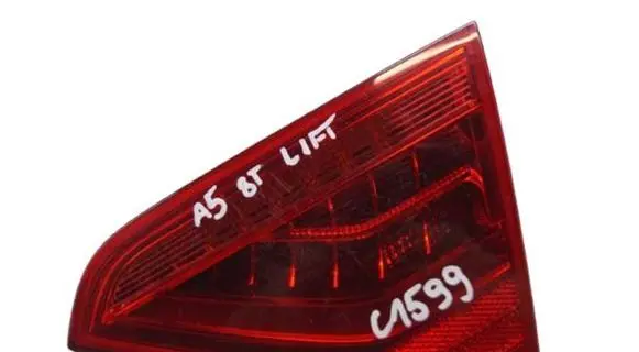 Audi A5 Sportback 8TA Tailgate rear/tail lights 8T0945094C