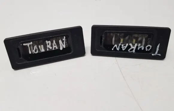 Volkswagen Touran III Number plate light 3AF943021A