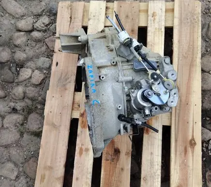 Opel Zafira C Manual 6 speed gearbox 55564375 0822680 D0157817