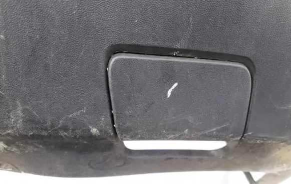Volkswagen Jetta V Rear bumper row hook cap/cover 