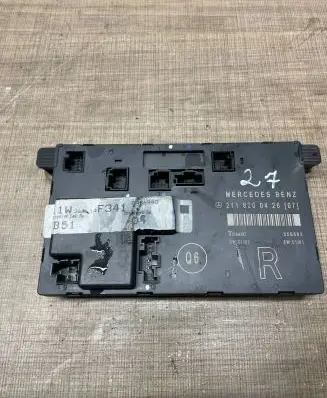 Mercedes-Benz E W211 Door control unit/module 2118200426 356802