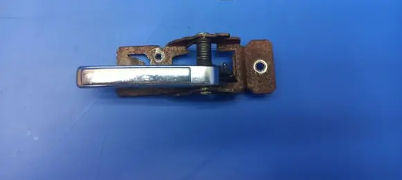 Oldsmobile Omega Front door interior handle 