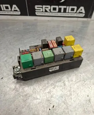 Mercedes-Benz ML W164 Fuse module a1645400072 16444546
