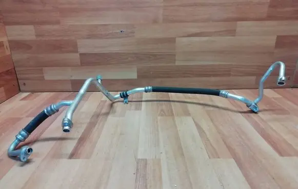 Renault Zoe Air conditioning (A/C) pipe/hose 924901059R
