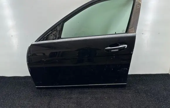 Mercedes-Benz C W204 Front door 