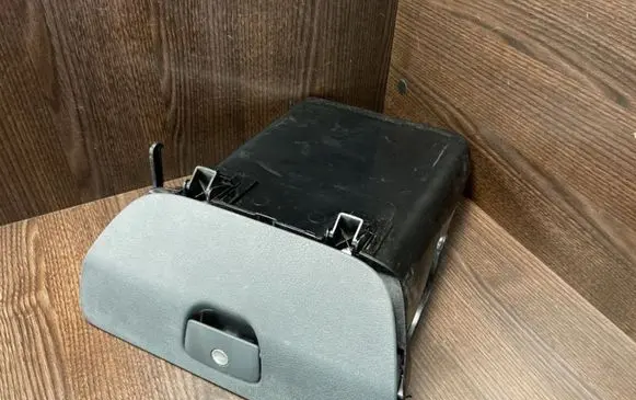 Glove box set