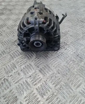 Skoda Fabia Mk1 (6Y) Generator/alternator 03D903025J