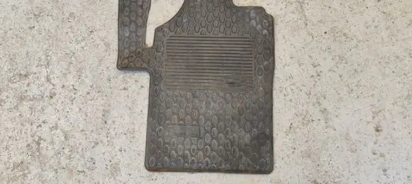 Mercedes-Benz Vito Viano W639 Front floor mat B66560548
