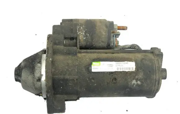 Volkswagen PASSAT B5.5 Starter motor 068911024E