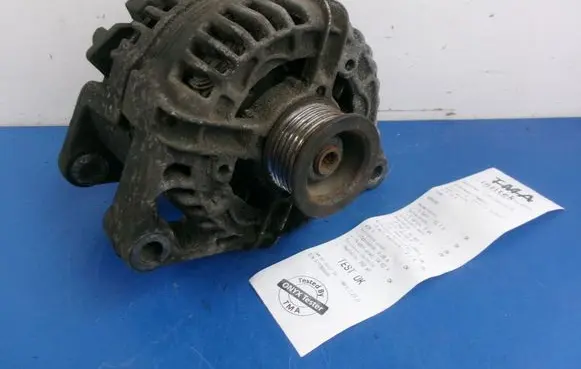 Opel Zafira A Generator/alternator 90561168