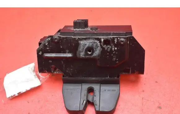 Tailgate/trunk/boot lock/catch/latch