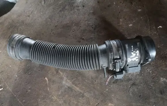 Renault Scenic III - Grand scenic III Mass air flow meter 5WK97021