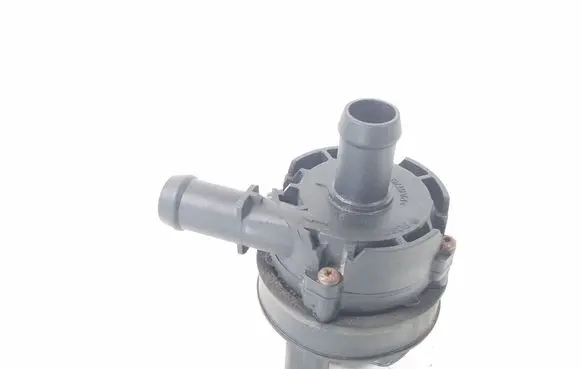 Mercedes-Benz A W176 Electric auxiliary coolant/water pump A0005000686
