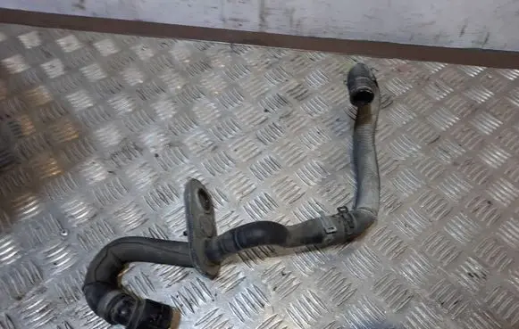 Audi A8 S8 D4 4H Engine coolant pipe/hose 4H1819372M 4H1819372