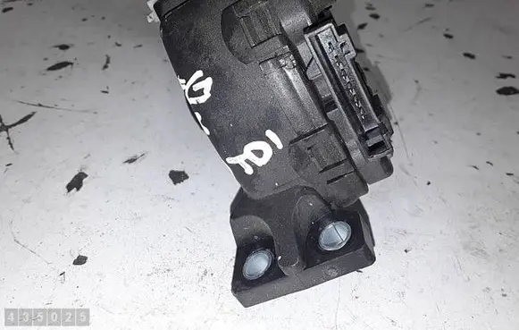 Volkswagen Touareg I Accelerator throttle pedal 7L0723507E
