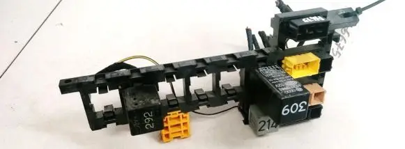 Audi 80 90 B3 Fuse box set 893937503