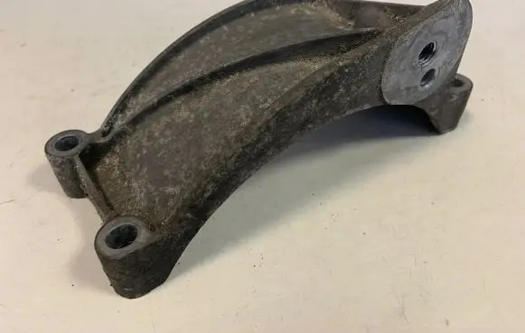 Generator/alternator bracket