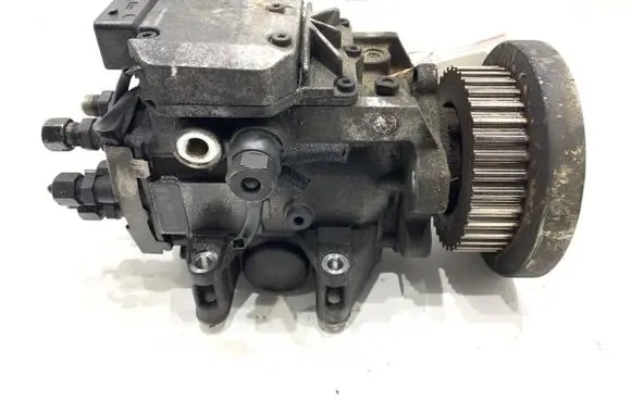 Audi A4 S4 B6 8E 8H Fuel injection high pressure pump