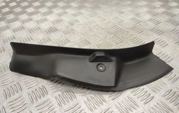 Mercedes-Benz E W213 Rear/tail light trim molding A2136900702