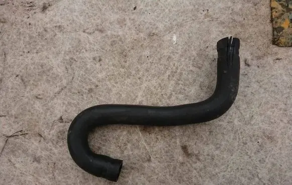 Jaguar XJ X300 Engine coolant pipe/hose