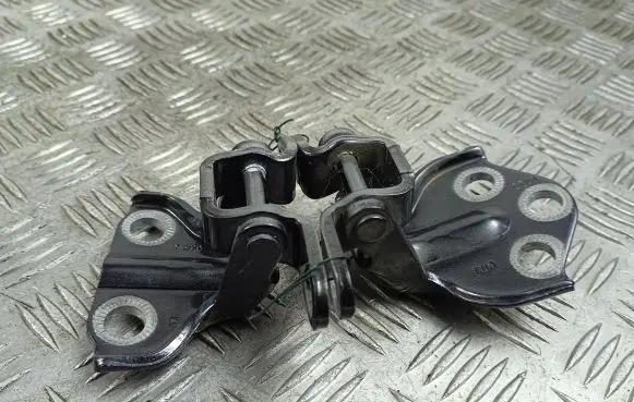 SsangYong Musso Rear door hinge set 