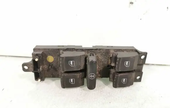 Volkswagen PASSAT B5.5 Electric window control switch 1J4959857B 03755030