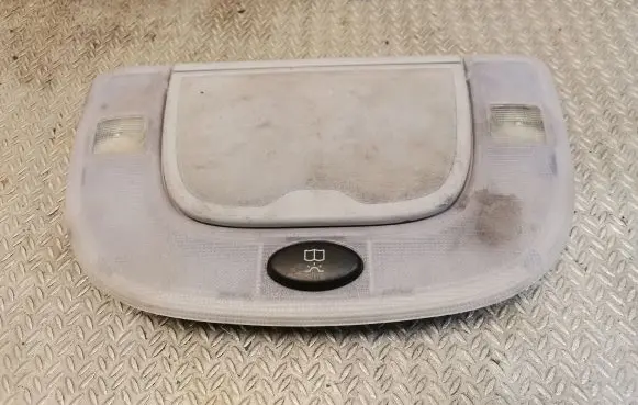 Mercedes-Benz S W220 Front seat light 2208200301