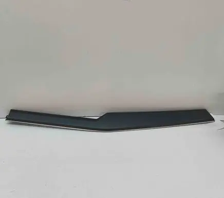 Dashboard glove box trim