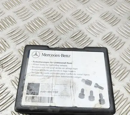 Mercedes-Benz CLS C257 Anti-theft wheel nuts and lock A0019901707