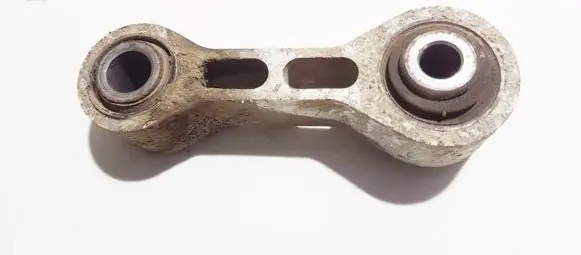 Engine mount bracket
