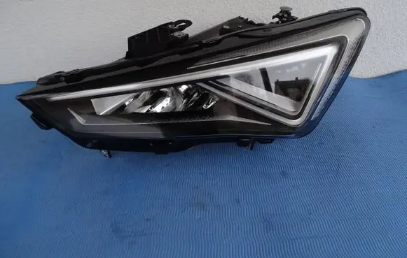 Cupra Formentor Headlight/headlamp 5FG941007F