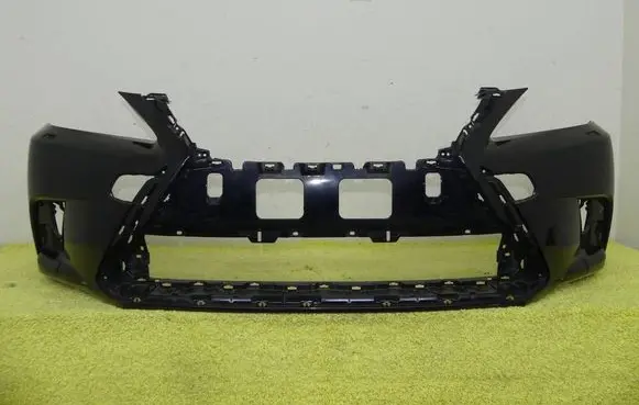 Lexus CT 200H Front bumper 5211976250