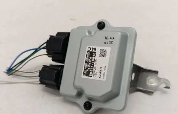 Toyota Yaris XP210 Fuel injection pump control unit/module 8957110010