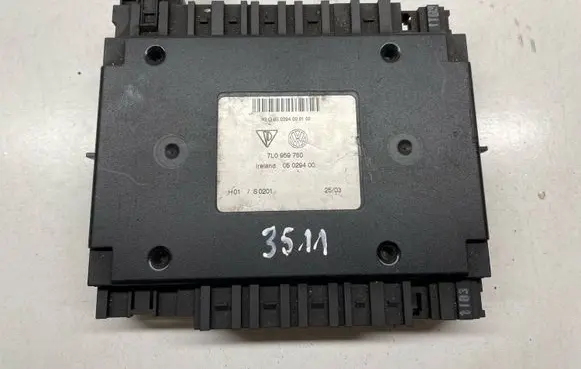 Volkswagen Touareg I Seat control module 7L0959760