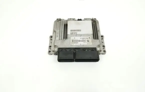 Maserati Ghibli Engine control unit/module 670007350 12640185 0000000
