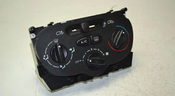 Citroen Xsara Picasso Climate control unit 85858 BFC048