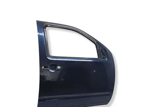 Nissan Navara D40 Front door