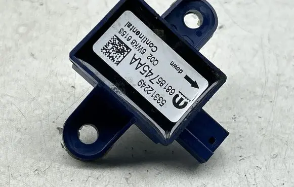 Chrysler Pacifica Airbag deployment crash/impact sensor 53312249 5WK66153 68185745AA