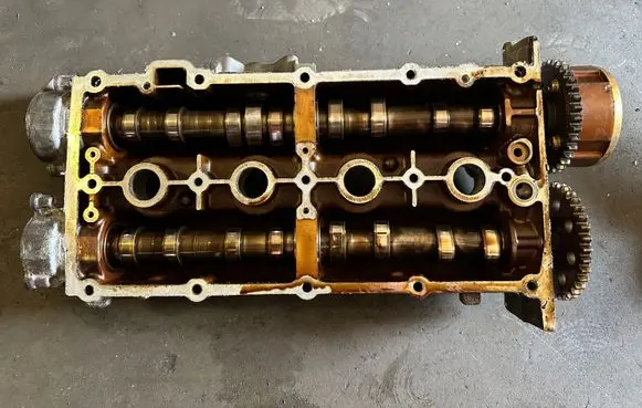 Volkswagen Golf Plus Engine head Cs091050157