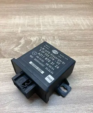Mercedes-Benz E W211 Light module LCM A2118703126 5DF00827802